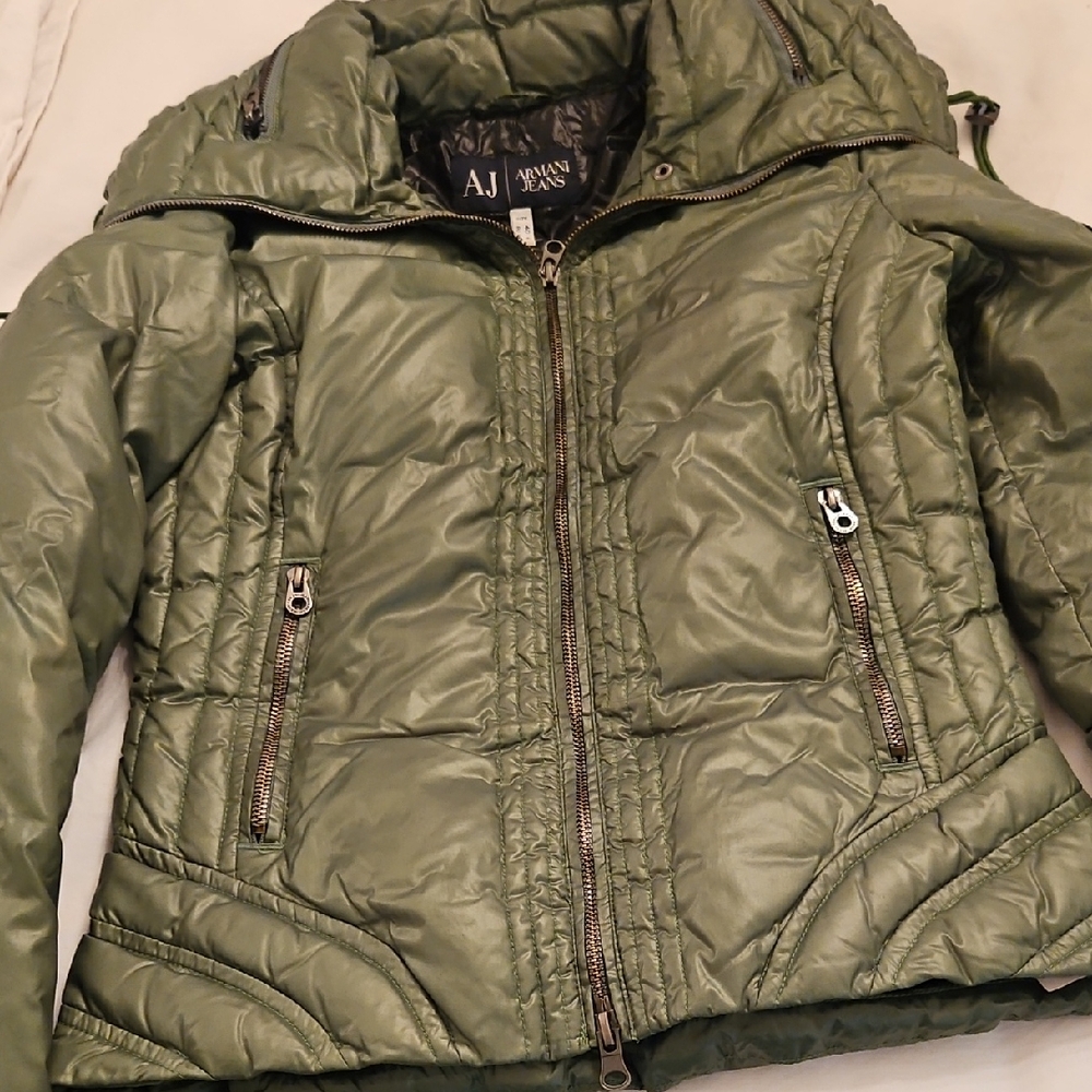 Armani Jeans Green Puffer Jacket with Quilted Design